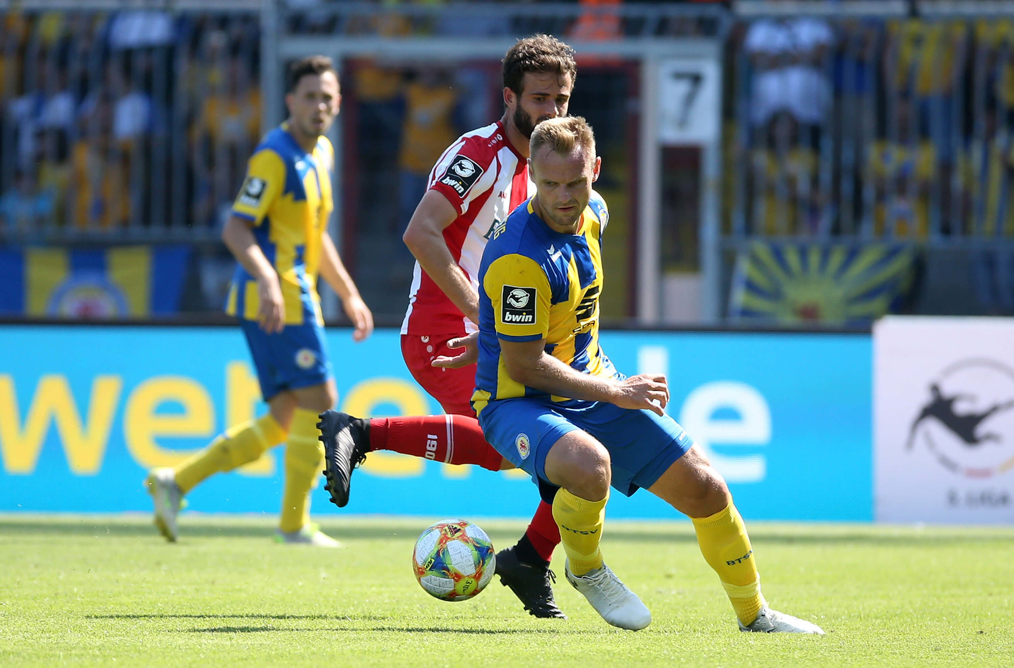 2:5 in Braunschweig: Die Kickers unterliegen beim neuen Spitzenreiter ...